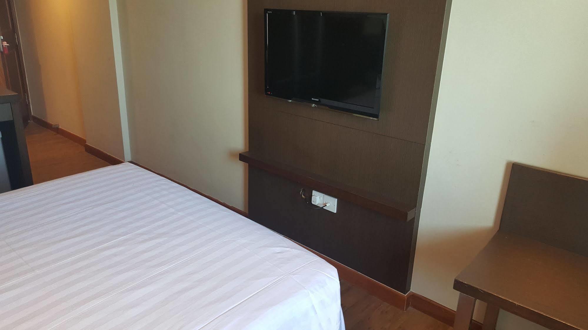 Hotel Malaysia Джорджтаун Экстерьер фото