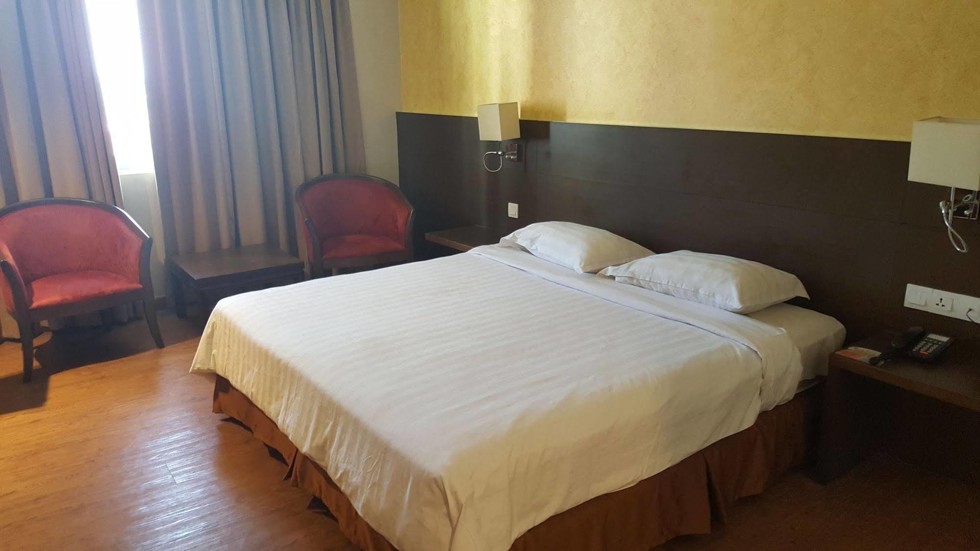 Hotel Malaysia Джорджтаун Экстерьер фото