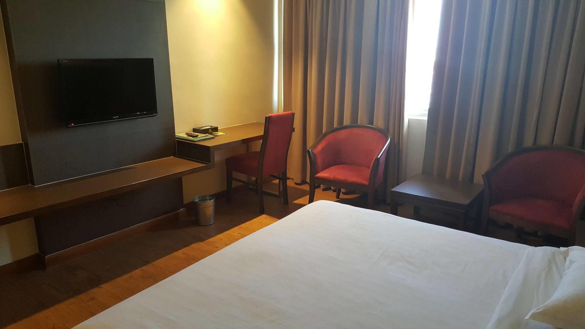 Hotel Malaysia Джорджтаун Экстерьер фото
